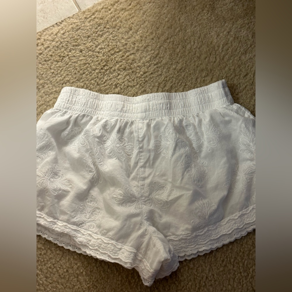 Shabby Chic White Embroidered Cotton Lounge Shorts Women’s Size Large - Picture 2 of 4